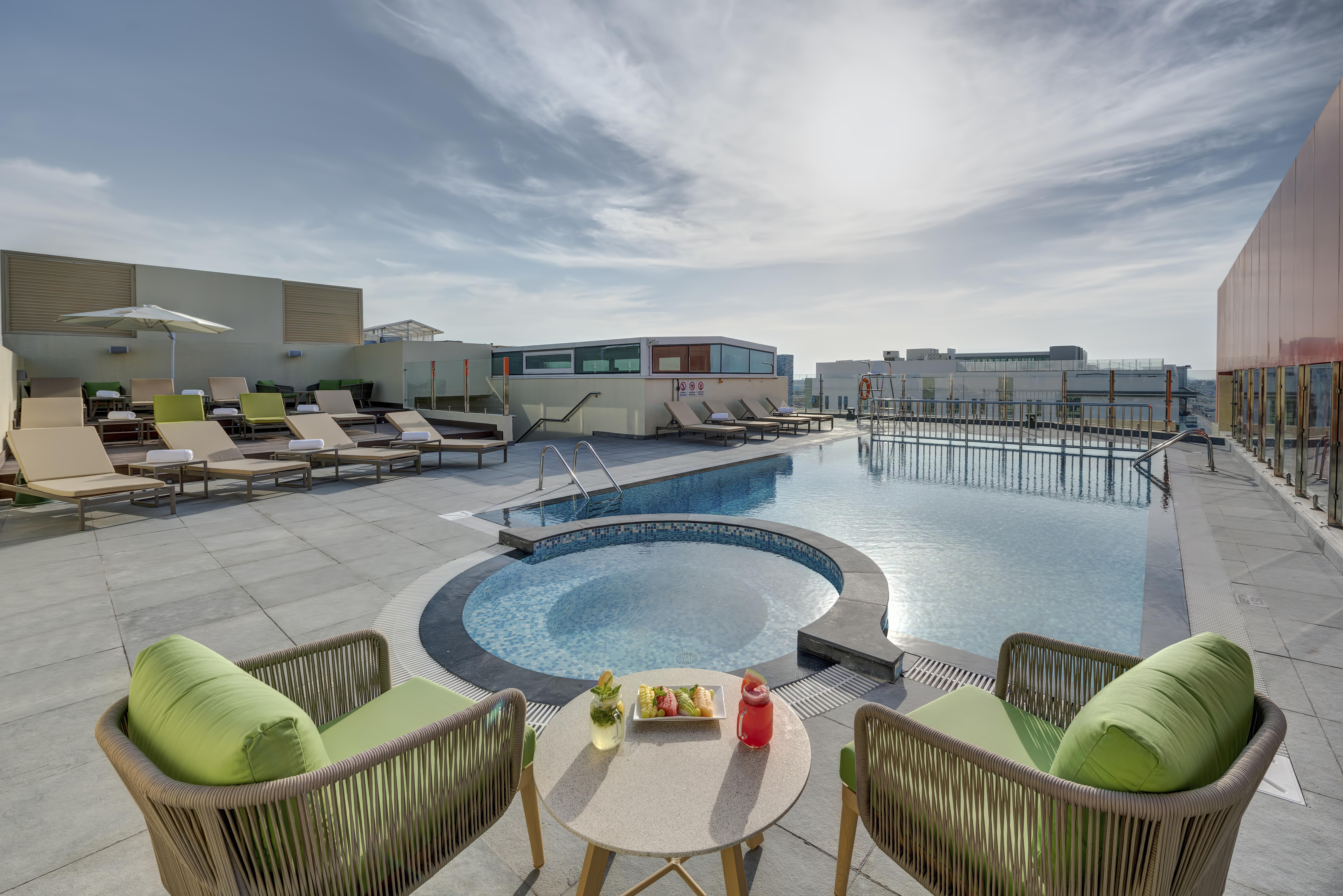 Urban Al Khoory Hotel Дубай Экстерьер фото
